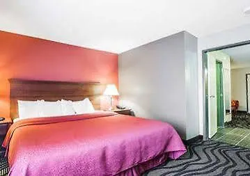Quality Suites Memphis/ Wolfchase Galleria Hotel Memphis