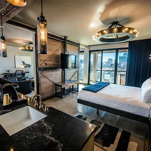**** Hotel Found Re United States